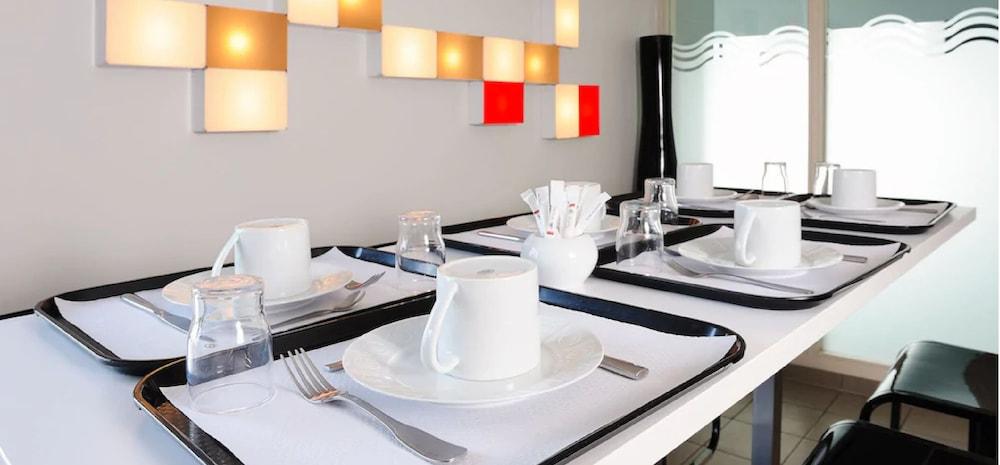 Residhome Carrieres La Defense Εξωτερικό φωτογραφία